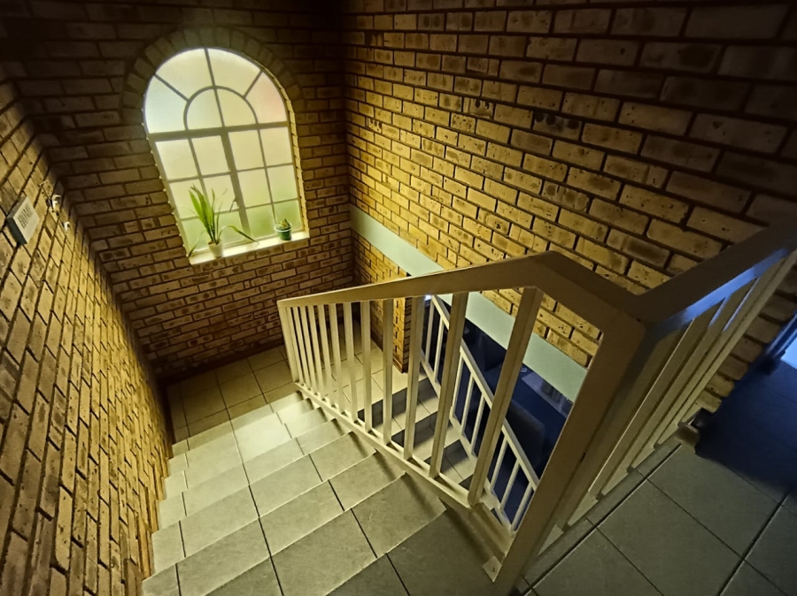 4 Bedroom Property for Sale in Roylglen Gardens Northern Cape